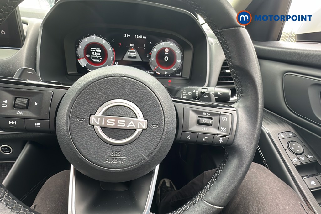 Nissan Qashqai N-Connecta Automatic Petrol SUV - Stock Number (1652039) - 4th supplementary image