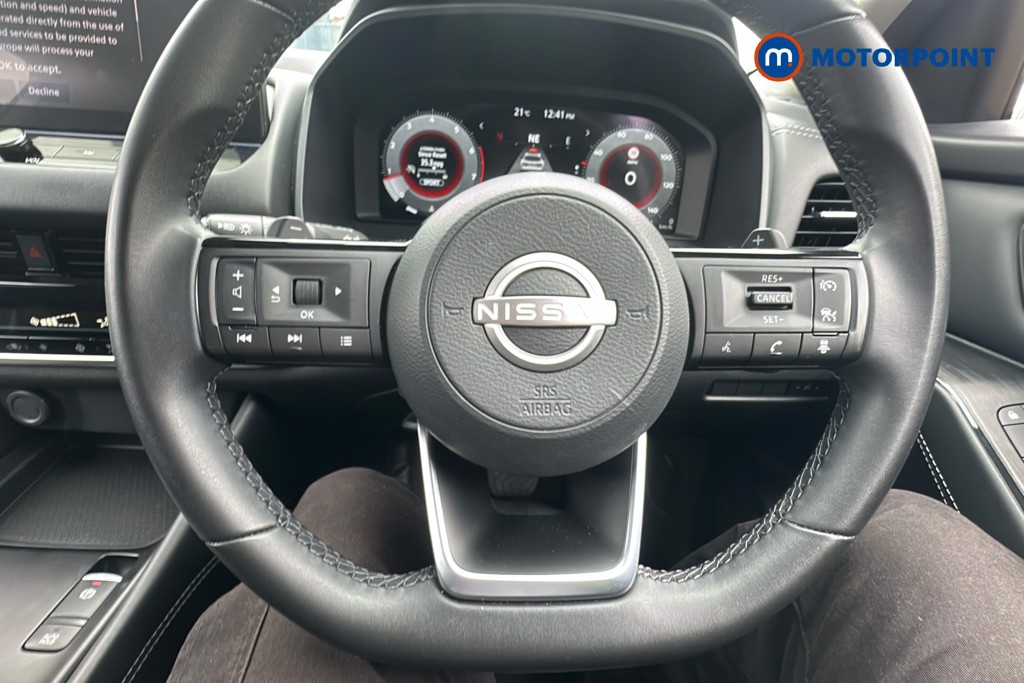 Nissan Qashqai N-Connecta Automatic Petrol SUV - Stock Number (1652039) - 5th supplementary image