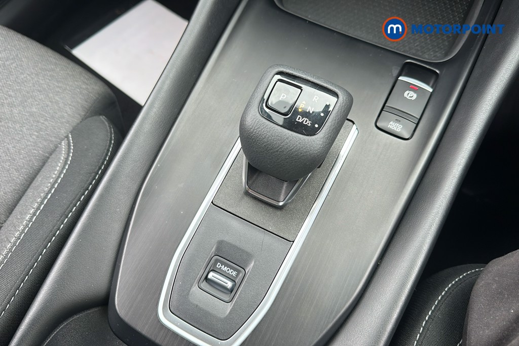 Nissan Qashqai N-Connecta Automatic Petrol SUV - Stock Number (1652039) - 15th supplementary image