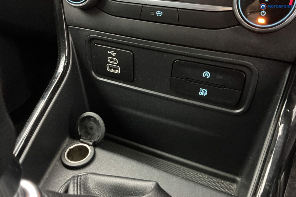 Ford Ecosport Titanium Manual Petrol SUV - Stock Number (1652190) - 16th supplementary image