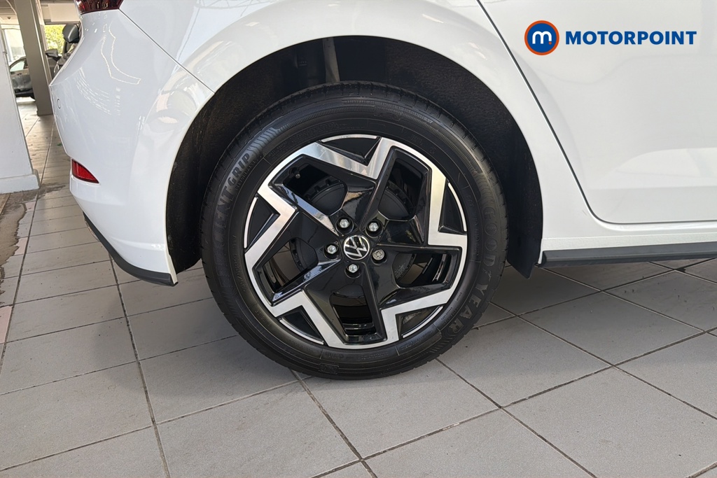Volkswagen Polo R-Line Manual Petrol Hatchback - Stock Number (1652328) - 46th supplementary image