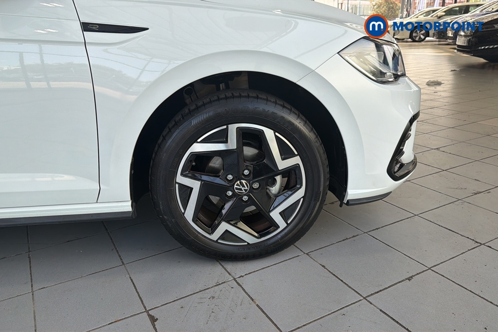Volkswagen Polo R-Line Manual Petrol Hatchback - Stock Number (1652328) - 47th supplementary image