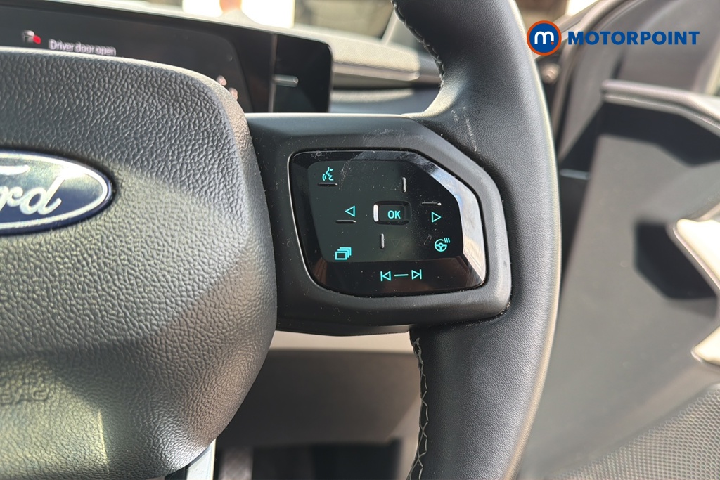 Ford Explorer Premium Automatic Electric SUV - Stock Number (1652774) - 3rd supplementary image