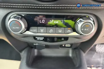 Nissan Juke N-Connecta Automatic Petrol SUV - Stock Number (1653140) - 12th supplementary image