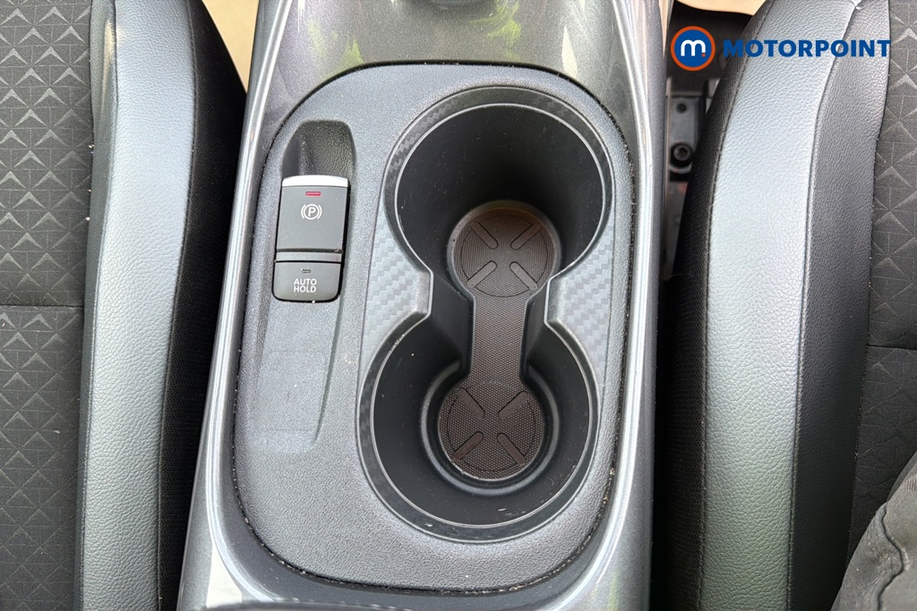 Nissan Juke N-Connecta Automatic Petrol SUV - Stock Number (1653140) - 16th supplementary image