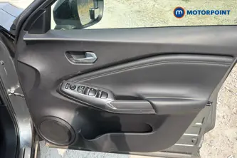 Nissan Juke N-Connecta Automatic Petrol SUV - Stock Number (1653140) - 18th supplementary image
