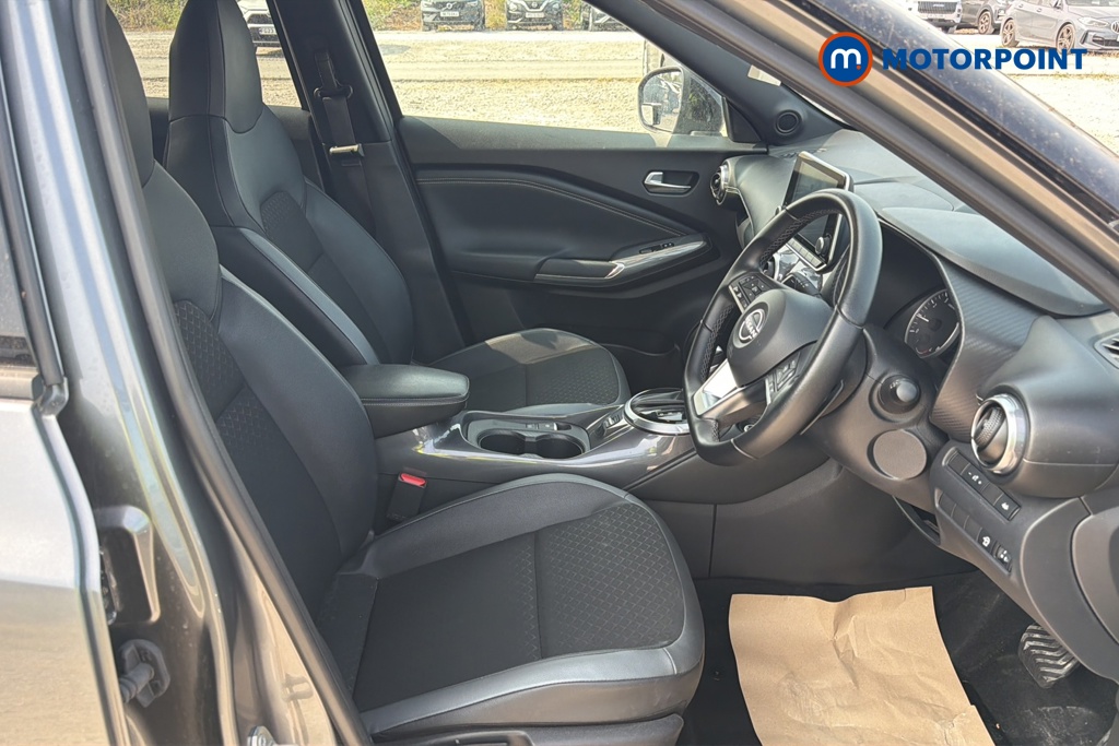 Nissan Juke N-Connecta Automatic Petrol SUV - Stock Number (1653140) - 22nd supplementary image