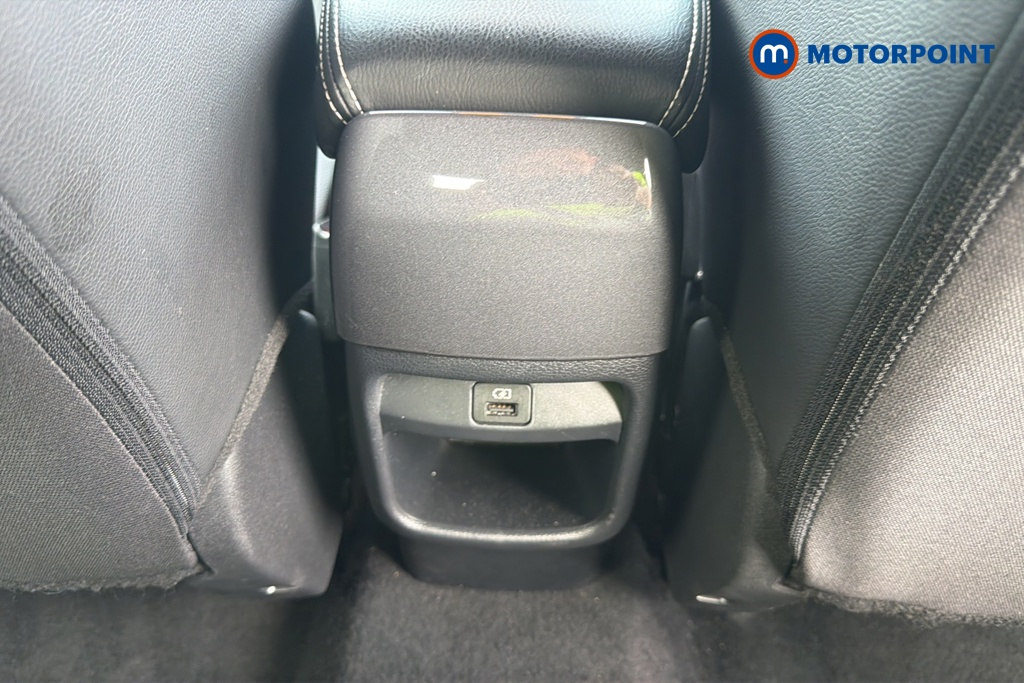 Nissan Juke N-Connecta Automatic Petrol SUV - Stock Number (1653140) - 28th supplementary image