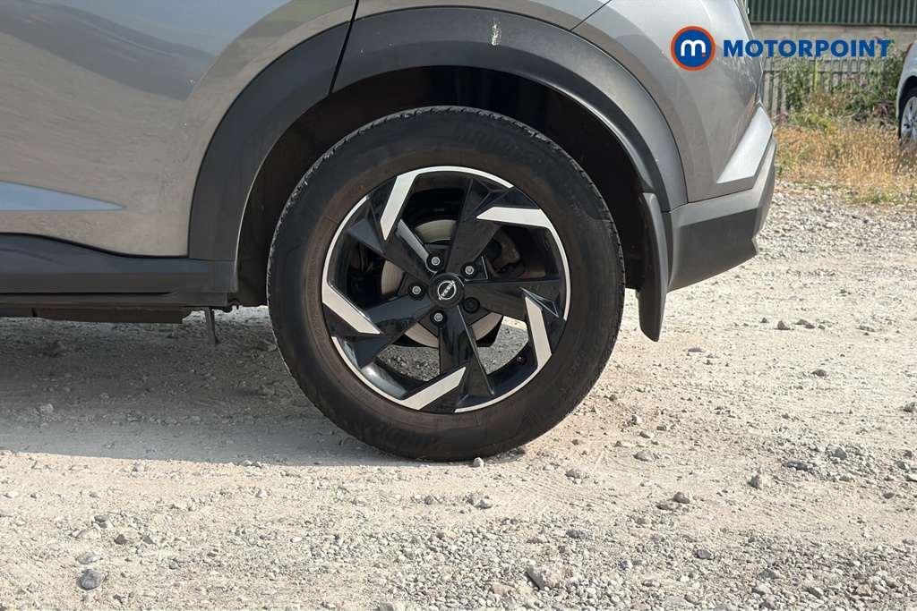 Nissan Juke N-Connecta Automatic Petrol SUV - Stock Number (1653140) - 45th supplementary image