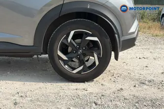 Nissan Juke N-Connecta Automatic Petrol SUV - Stock Number (1653140) - 45th supplementary image