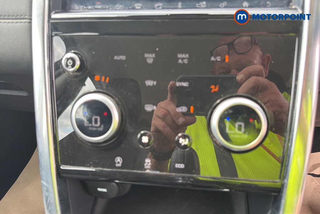 Land Rover Discovery Sport 2.0 D150 5Dr 2Wd Manual Diesel SUV - Stock Number (1654669) - 12th supplementary image