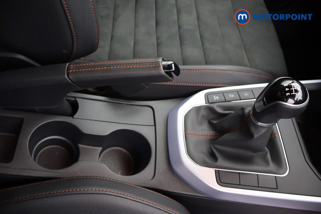 Seat Arona Fr Sport Manual Petrol SUV - Stock Number (1656037) - 7th supplementary image