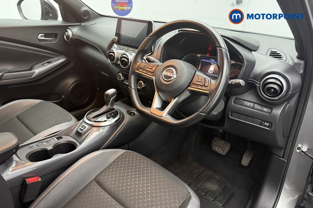 Nissan Juke N-Connecta Automatic Petrol-Electric Hybrid SUV - Stock Number (1656687) - 6th supplementary image