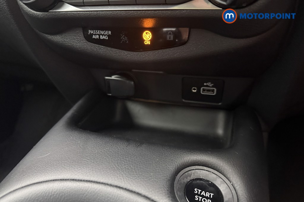 Nissan Juke N-Connecta Automatic Petrol-Electric Hybrid SUV - Stock Number (1656687) - 14th supplementary image
