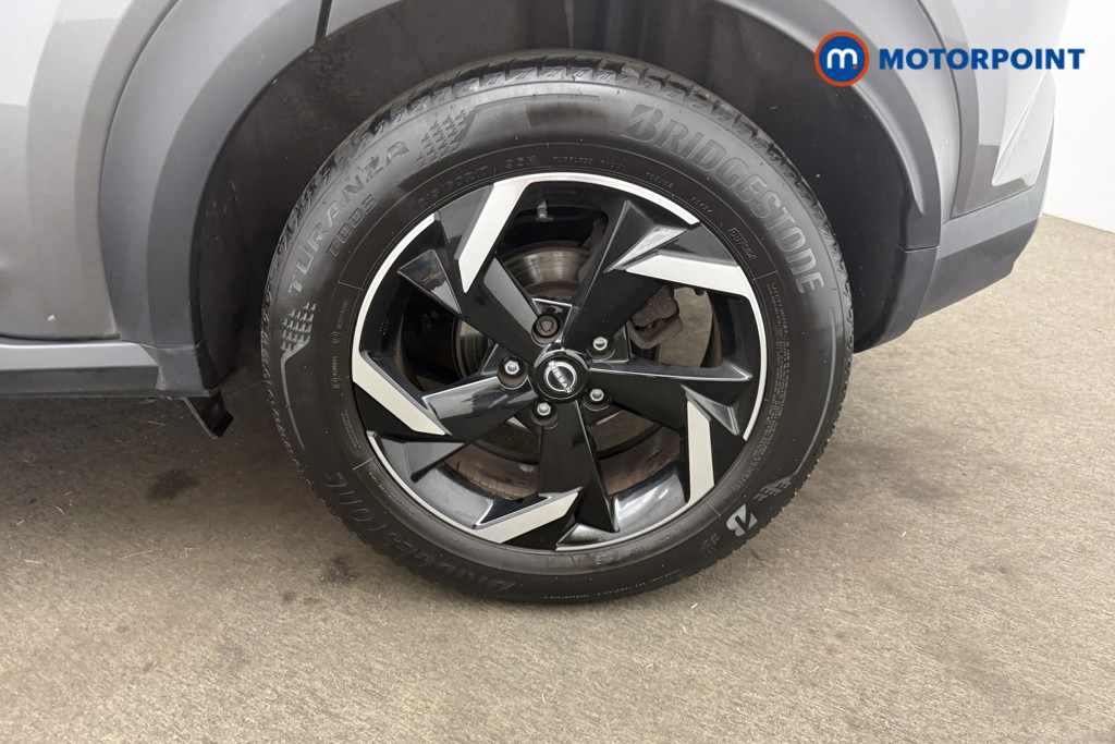 Nissan Juke N-Connecta Automatic Petrol-Electric Hybrid SUV - Stock Number (1656687) - 25th supplementary image