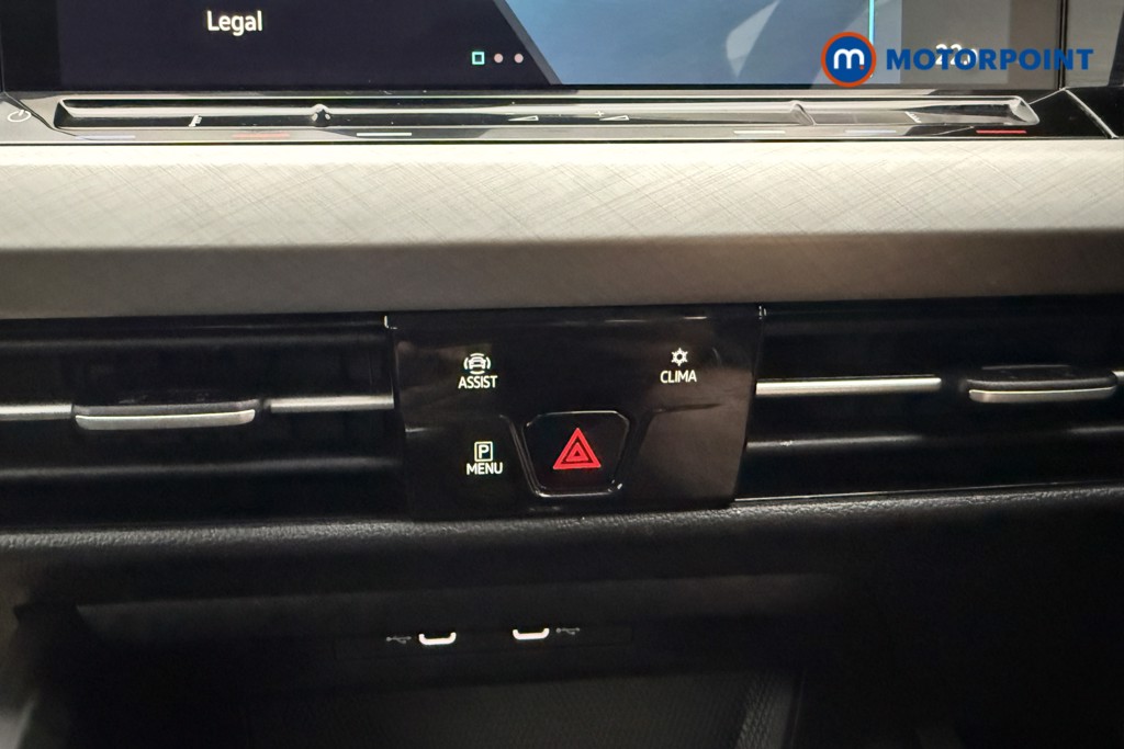 Volkswagen Golf Life Manual Petrol Hatchback - Stock Number (1659333) - 17th supplementary image