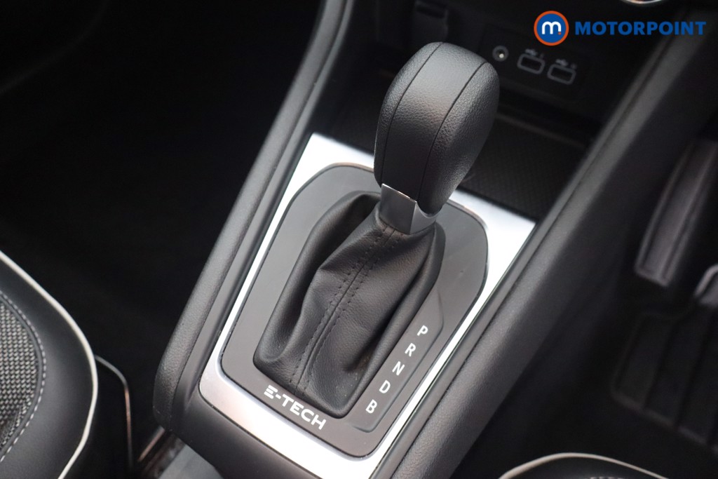 Renault Captur Techno Automatic Petrol-Electric Hybrid SUV - Stock Number (1659733) - 4th supplementary image