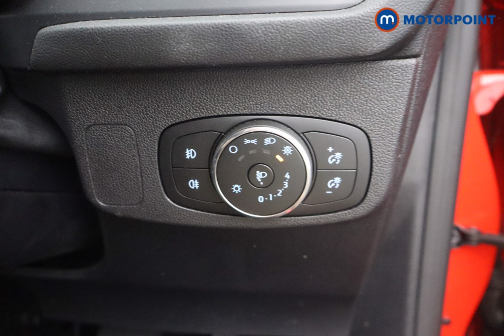 Ford Focus Active Automatic Diesel Estate - Stock Number (1659997) - 8th supplementary image