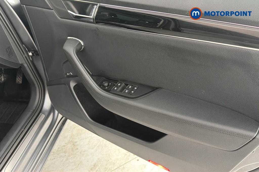 Skoda Superb Laurin -Plus Klement Automatic Petrol Estate - Stock Number (1660095) - 18th supplementary image