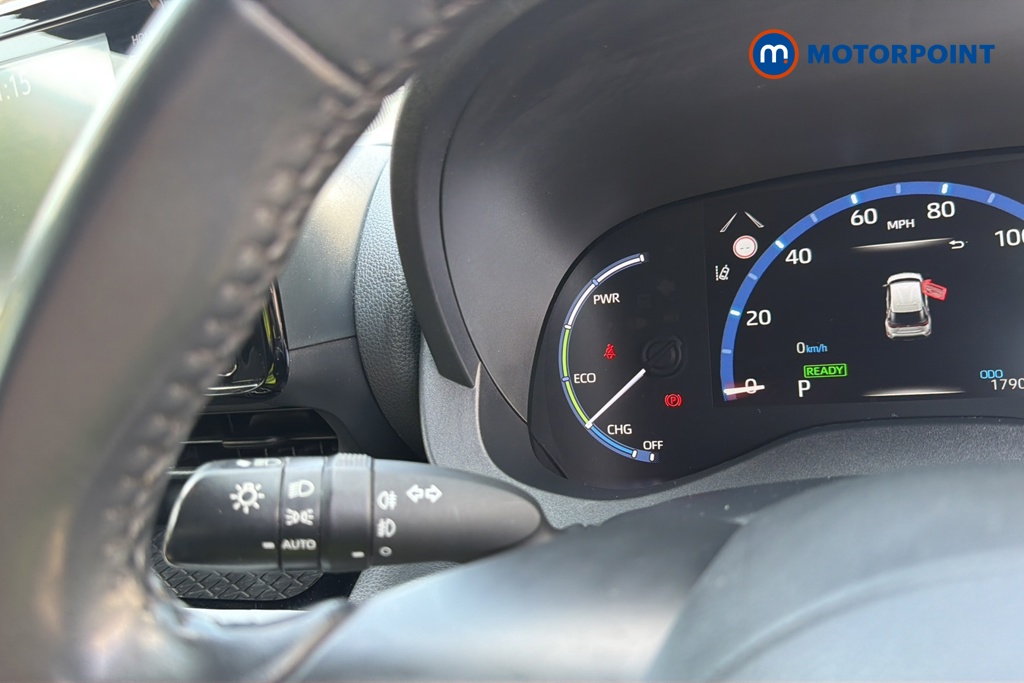 Toyota Yaris Cross Design Automatic Petrol-Electric Hybrid Estate - Stock Number (1660479) - 5th supplementary image