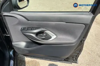 Toyota Yaris Cross Design Automatic Petrol-Electric Hybrid Estate - Stock Number (1660479) - 18th supplementary image