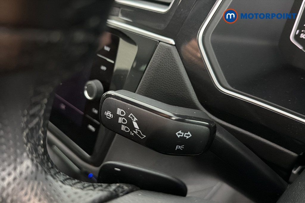 Volkswagen Tiguan R-Line Automatic Petrol SUV - Stock Number (1660768) - 5th supplementary image