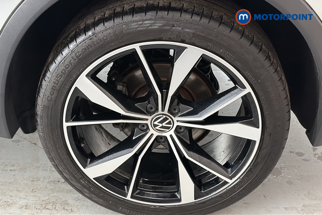 Volkswagen Tiguan R-Line Automatic Petrol SUV - Stock Number (1660768) - 45th supplementary image