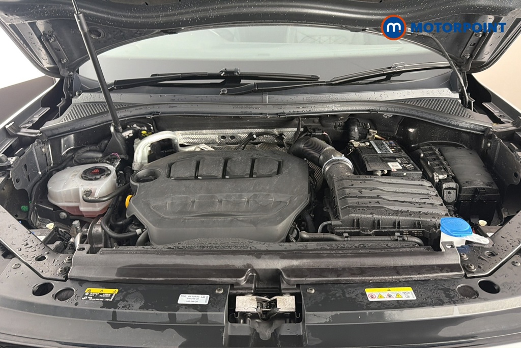 Volkswagen Tiguan R-Line Automatic Petrol SUV - Stock Number (1660768) - 48th supplementary image