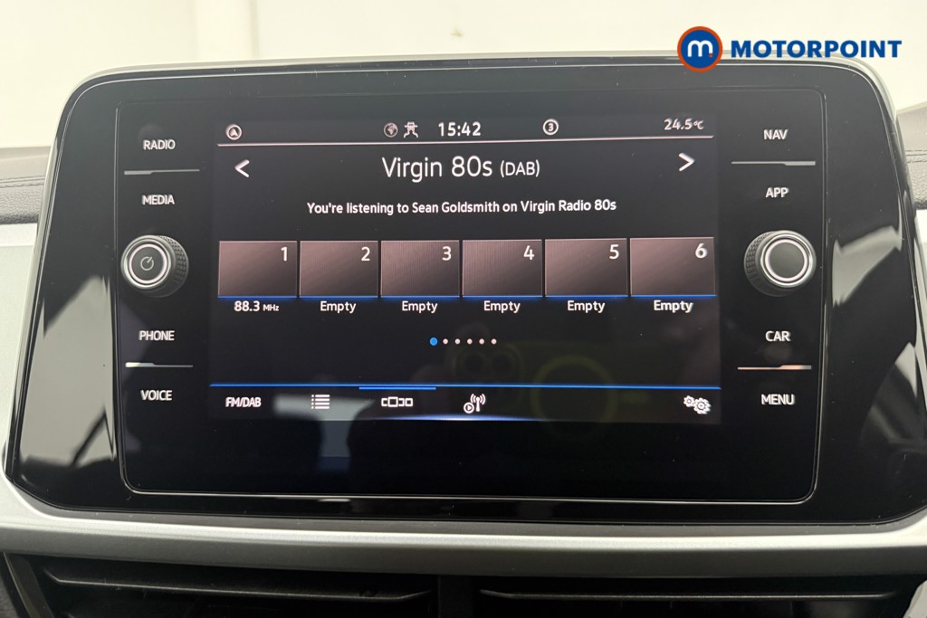 Volkswagen T-Roc Life Manual Petrol SUV - Stock Number (1660984) - 2nd supplementary image