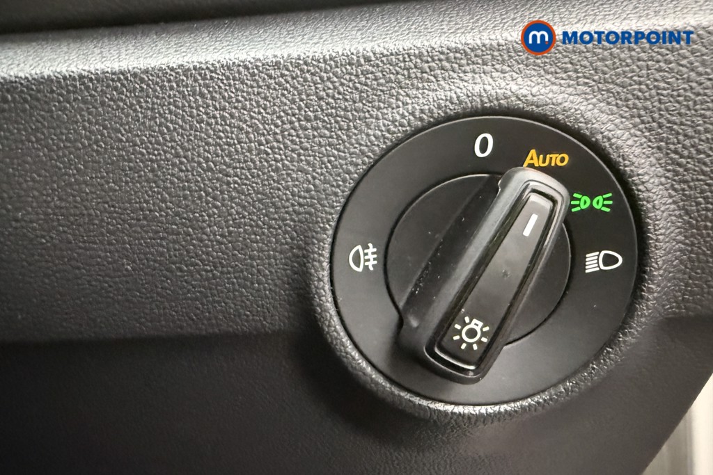 Volkswagen T-Roc Life Manual Petrol SUV - Stock Number (1660984) - 16th supplementary image