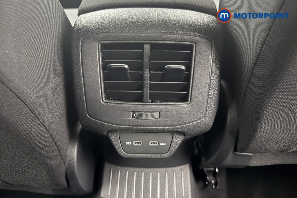 Volkswagen T-Roc Life Manual Petrol SUV - Stock Number (1660984) - 20th supplementary image
