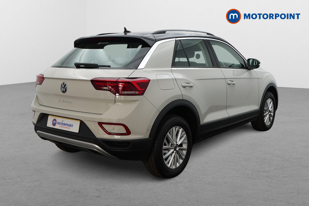 Volkswagen T-Roc Life Manual Petrol SUV - Stock Number (1660984) - Drivers side rear corner