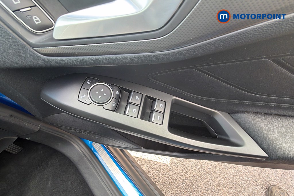 Ford Focus Titanium X Manual Petrol Hatchback - Stock Number (1661062) - 20th supplementary image