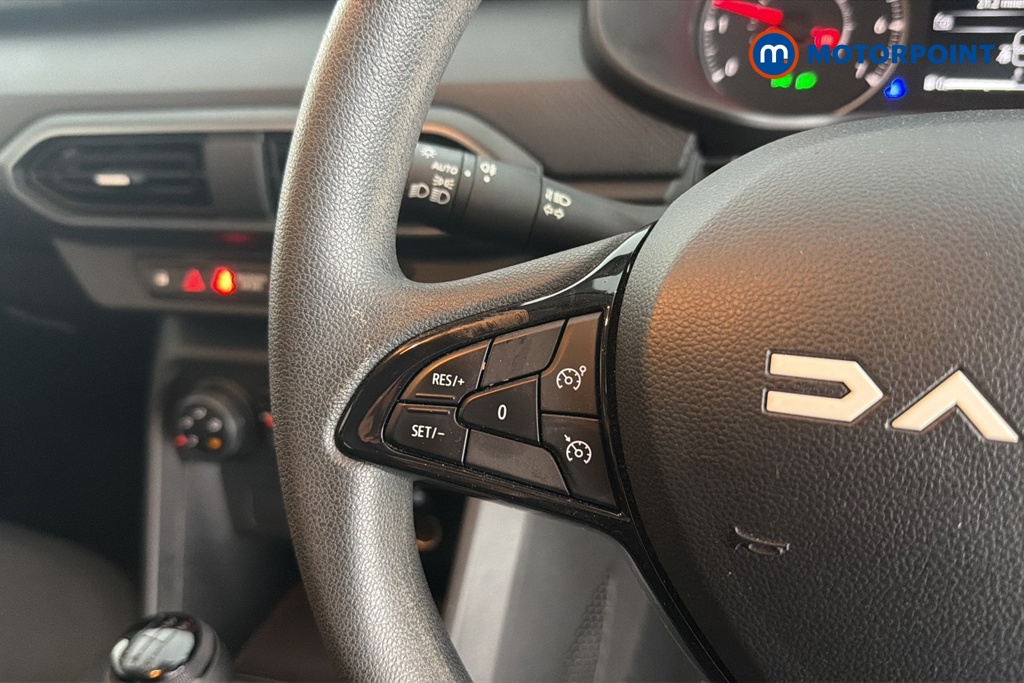 Dacia Sandero Essential Manual Petrol Hatchback - Stock Number (1661953) - 4th supplementary image
