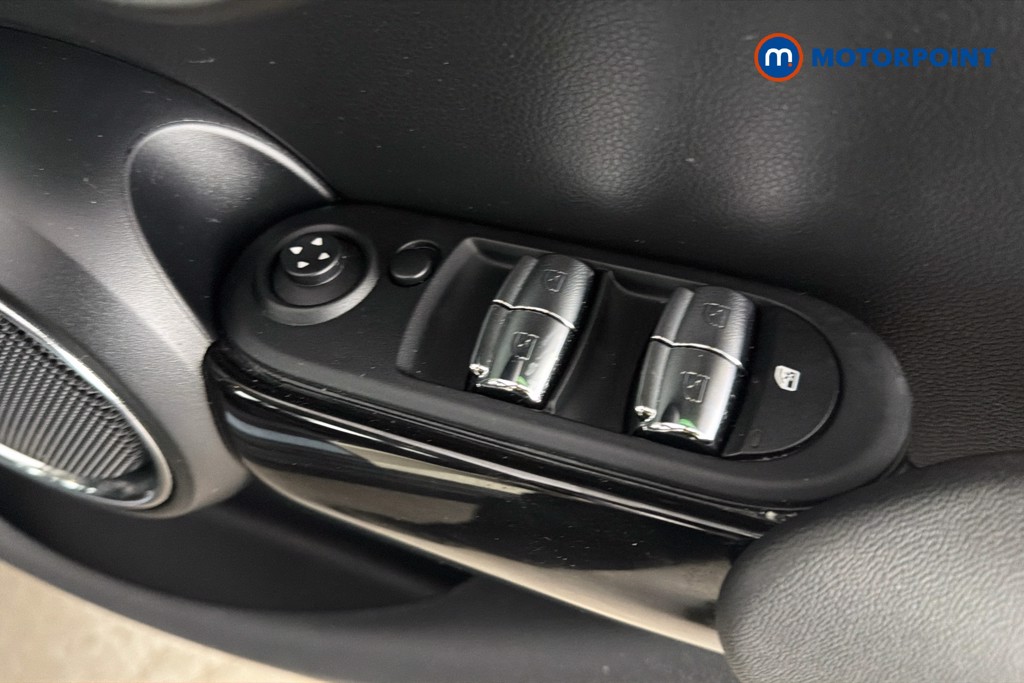 Mini Hatchback Cooper Exclusive Manual Petrol Hatchback - Stock Number (1661994) - 20th supplementary image
