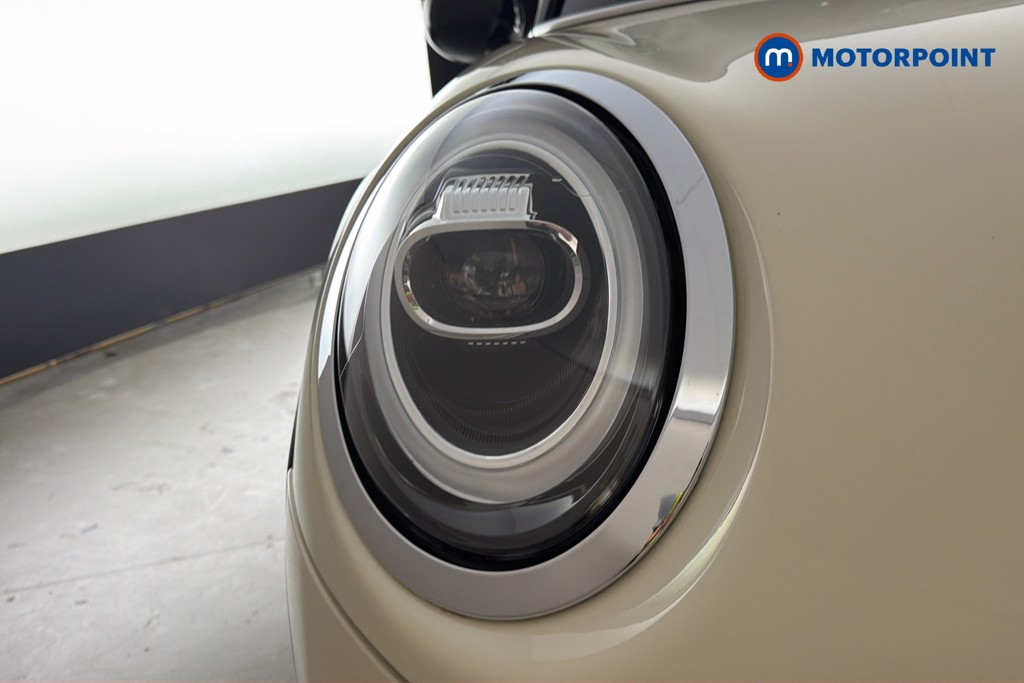 Mini Hatchback Cooper Exclusive Manual Petrol Hatchback - Stock Number (1661994) - 44th supplementary image