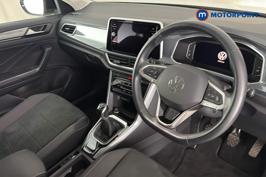 Volkswagen T-Roc Style Manual Petrol SUV - Stock Number (1662070) - 2nd supplementary image