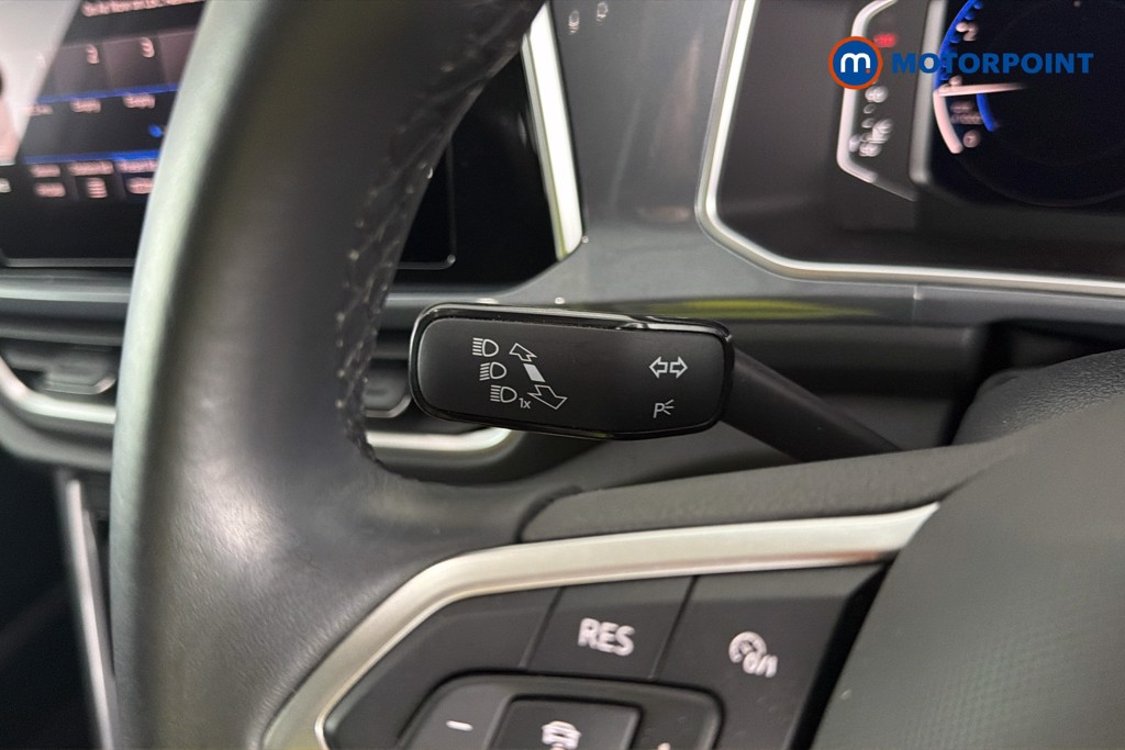 Volkswagen T-Roc Style Manual Petrol SUV - Stock Number (1662070) - 6th supplementary image