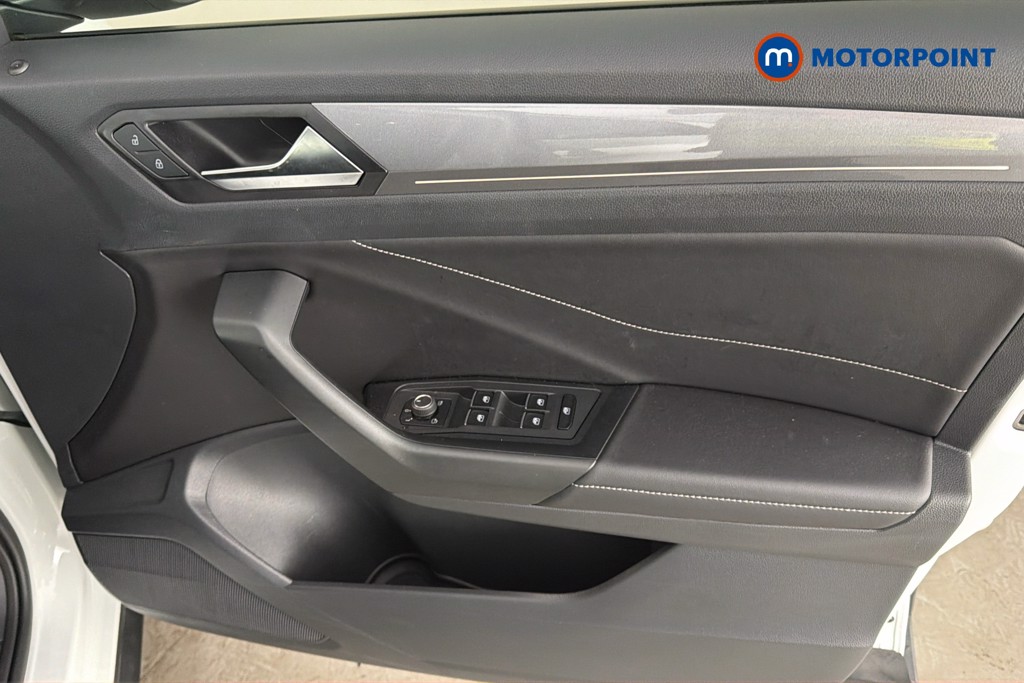 Volkswagen T-Roc Style Manual Petrol SUV - Stock Number (1662070) - 19th supplementary image