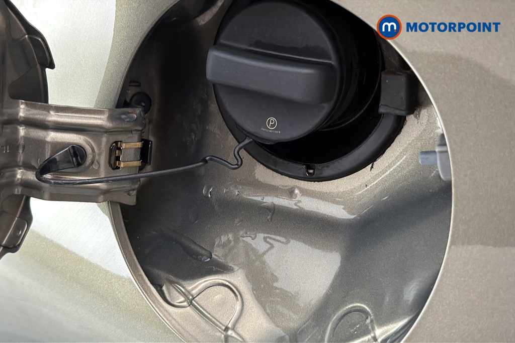 Toyota Yaris Excel Automatic Petrol-Electric Hybrid Hatchback - Stock Number (1662078) - 41st supplementary image