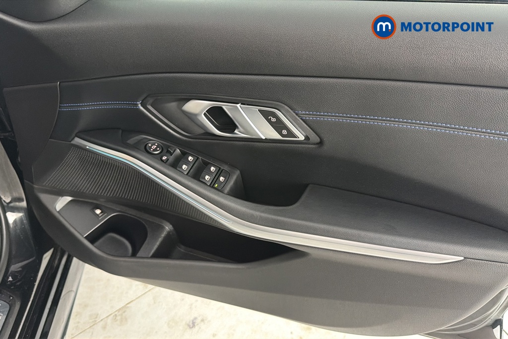BMW 3 Series M Sport Automatic Petrol Plug-In Hybrid Saloon - Stock Number (1662219) - 18th supplementary image