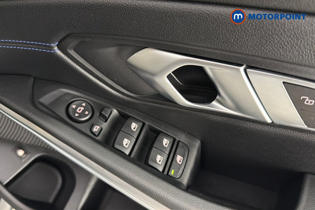 BMW 3 Series M Sport Automatic Petrol Plug-In Hybrid Saloon - Stock Number (1662219) - 19th supplementary image