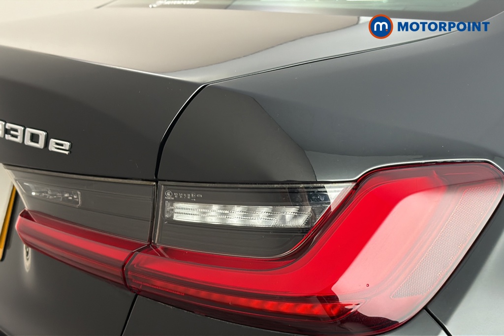 BMW 3 Series M Sport Automatic Petrol Plug-In Hybrid Saloon - Stock Number (1662219) - 36th supplementary image