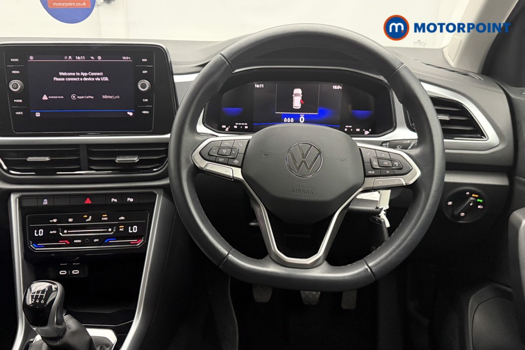 Volkswagen T-Roc Life Manual Petrol SUV - Stock Number (1662577) - 2nd supplementary image