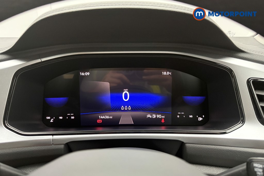 Volkswagen T-Roc Life Manual Petrol SUV - Stock Number (1662577) - 9th supplementary image