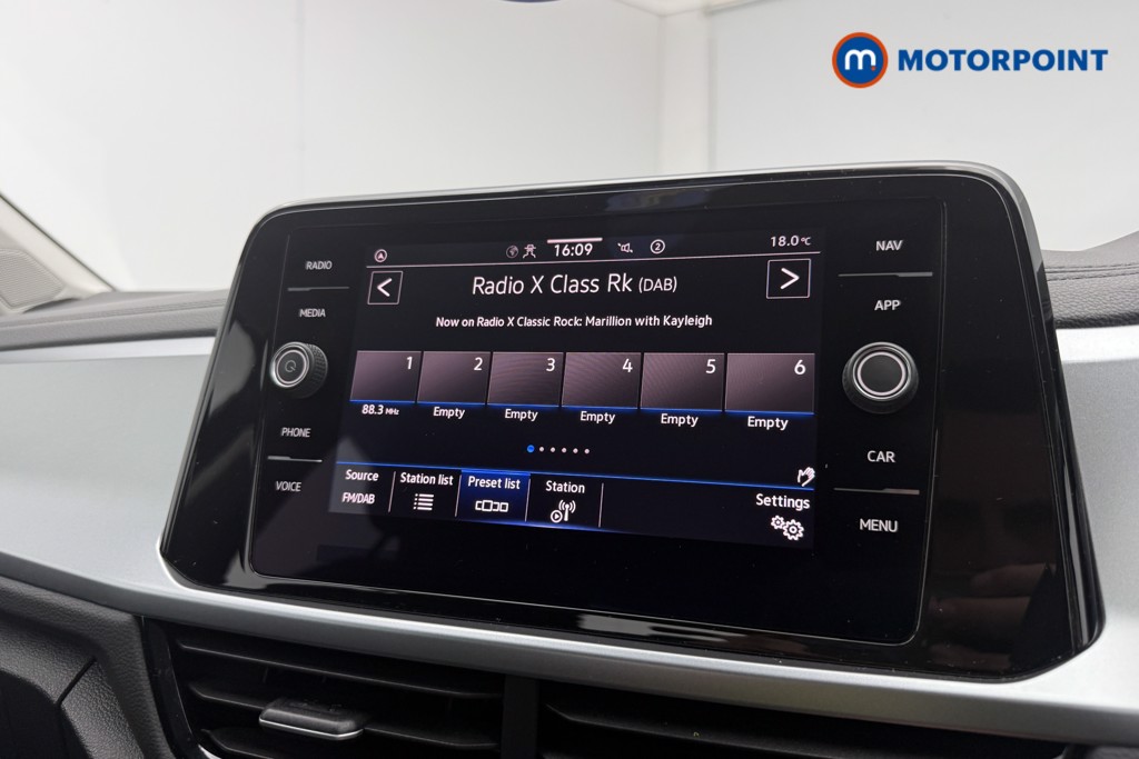 Volkswagen T-Roc Life Manual Petrol SUV - Stock Number (1662577) - 10th supplementary image