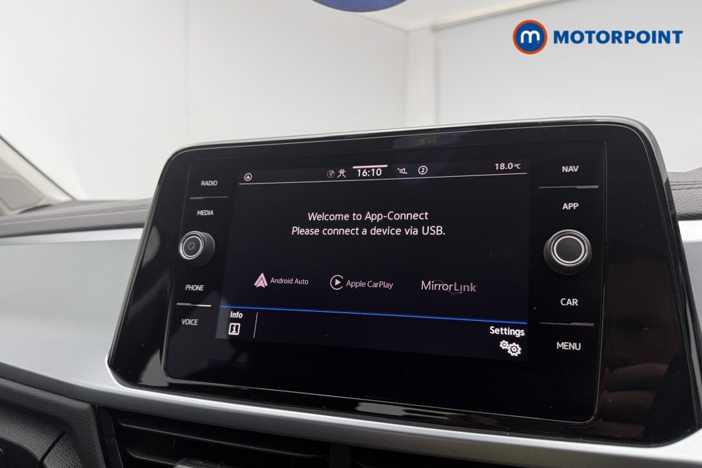 Volkswagen T-Roc Life Manual Petrol SUV - Stock Number (1662577) - 11th supplementary image