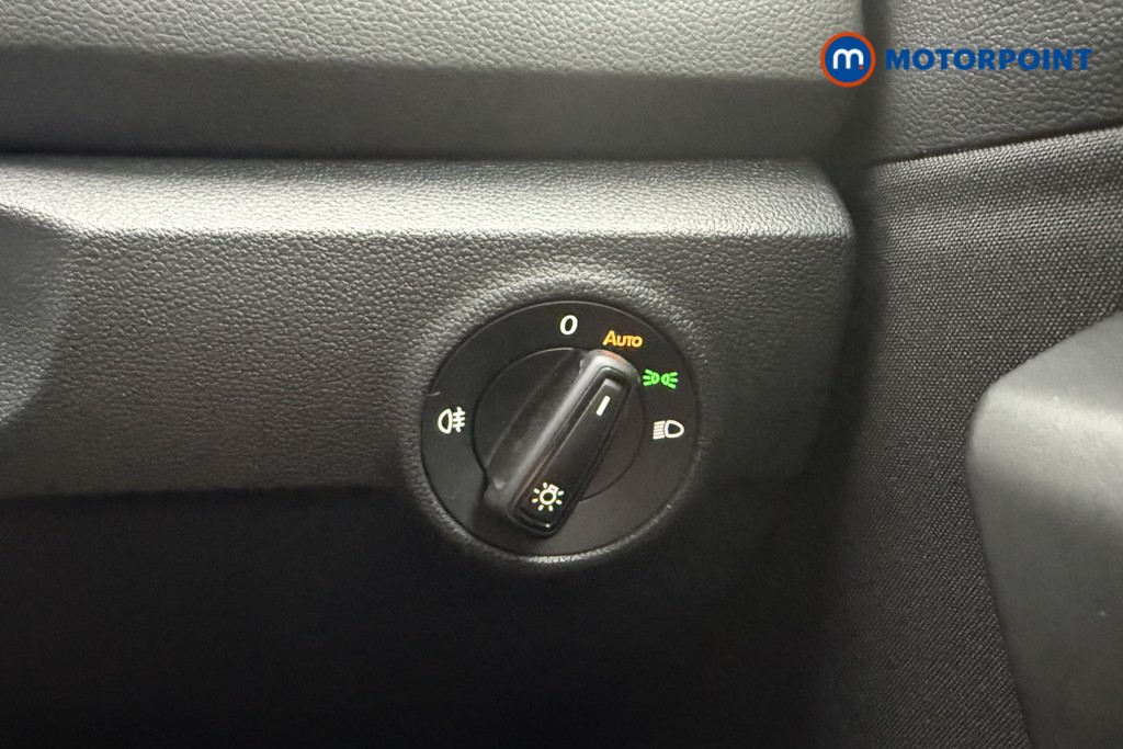 Volkswagen T-Roc Life Manual Petrol SUV - Stock Number (1662577) - 15th supplementary image
