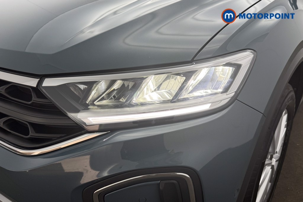 Volkswagen T-Roc Life Manual Petrol SUV - Stock Number (1662577) - 19th supplementary image