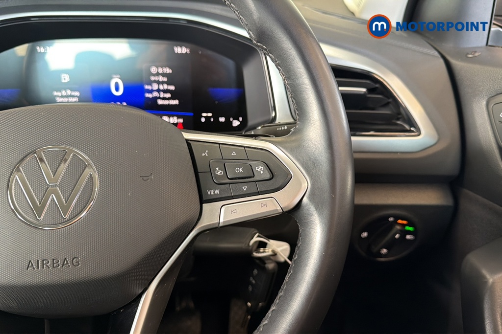 Volkswagen T-Roc Life Automatic Petrol SUV - Stock Number (1662612) - 3rd supplementary image